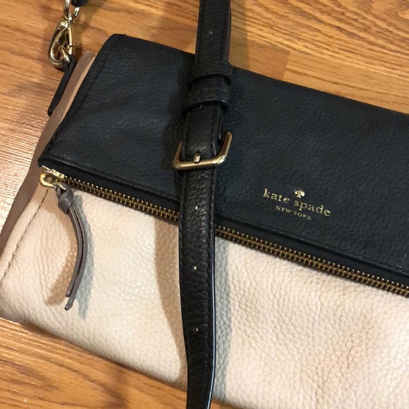 KATE SPADE Crossbody ♠️ - Picture 2 of 8
